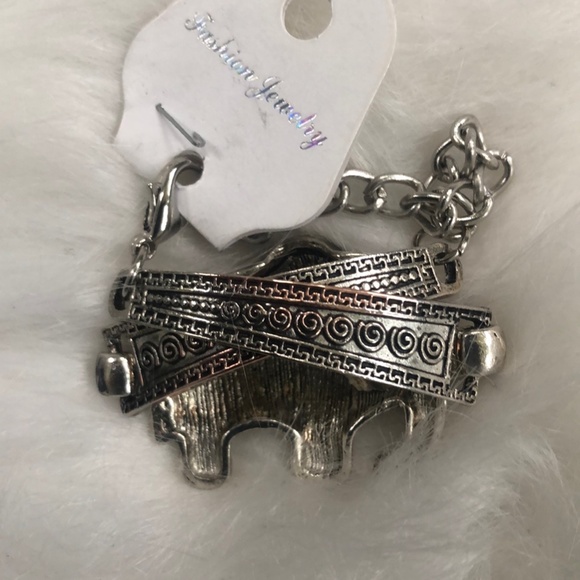 Elephant Bracelet Fashion Jewelry - Picture 3 of 3